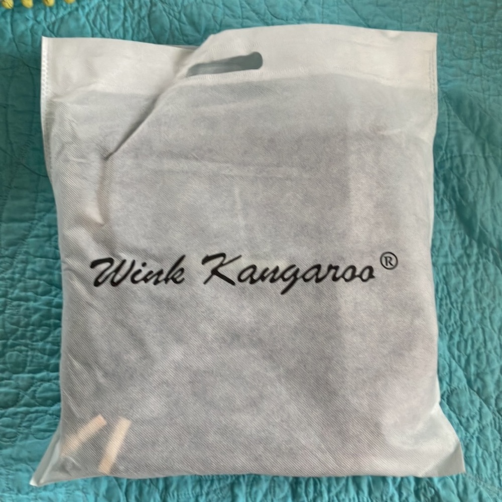 Wink Kangaroo 🦘 Backpack - Picture 11 of 11